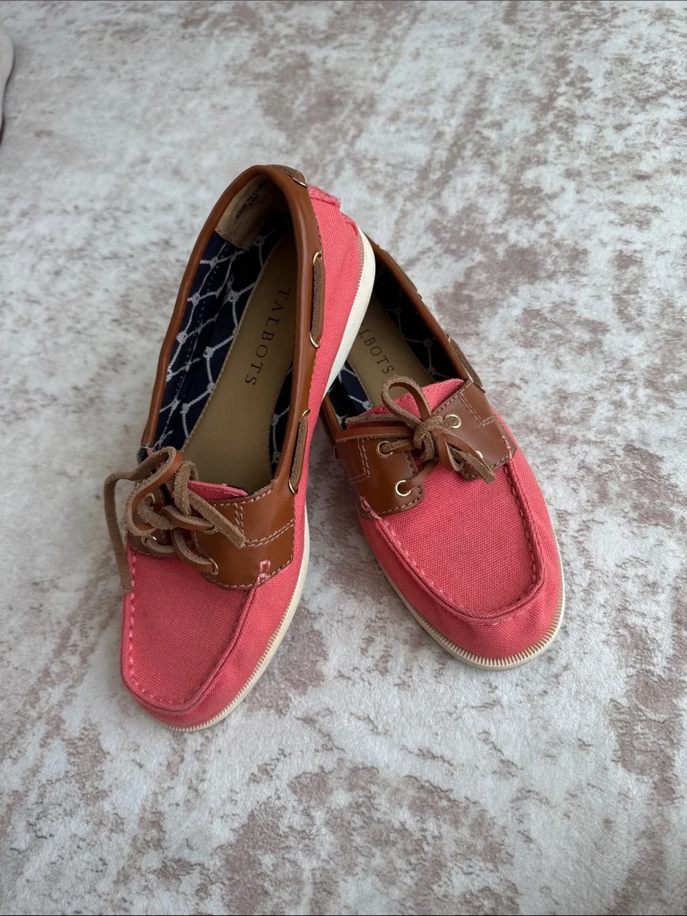 Talbot’s Slip-On Round Toe Drawstring Boat Shoes leather and coral